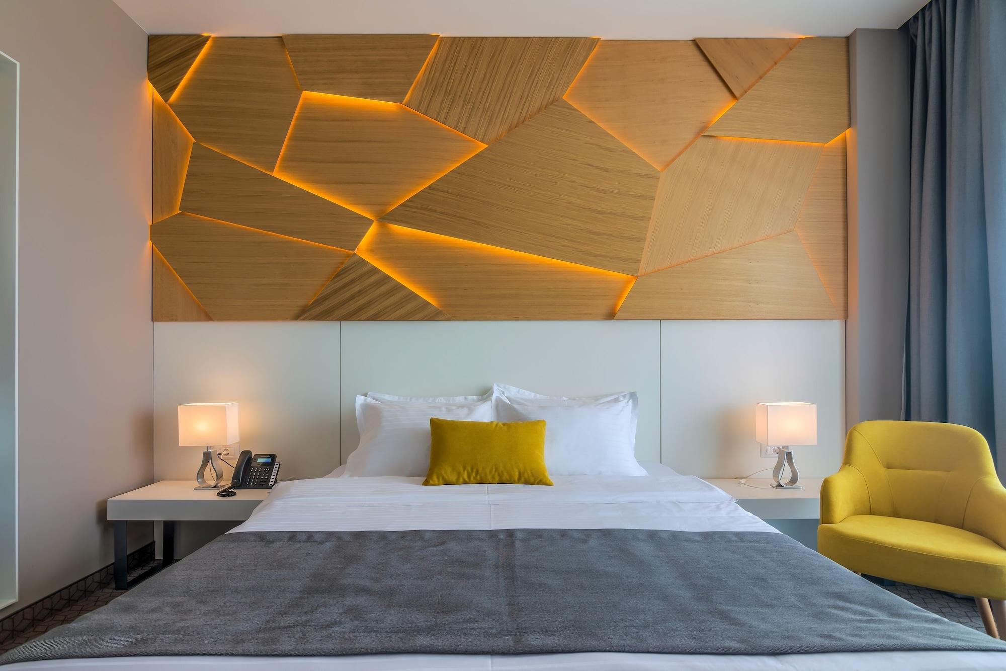 Hotel Nyota & Conference Center 4*